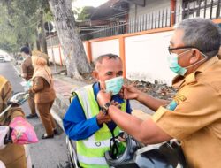 Kualitas Udara Menurun, Pemkab OKI Bagikan Masker dan Batasi Aktivitas Sekolah