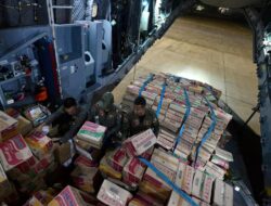 Atas Instruksi Presiden Prabowo, 253 Ton Logistik Telah Dikirim ke NTT