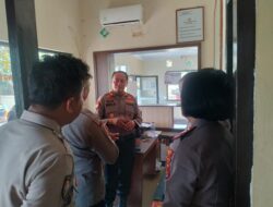 Cek Kesiapan Personel dan Senpi Dinas di Polsek Lingsar, Kasat Samapta Polresta Mataram Tekankan Respons Cepat