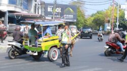 Kapolda NTB Turun ke Simpang Tanah Haji, Atur Lalu Lintas Pagi