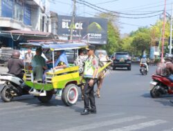 Kapolda NTB Turun ke Simpang Tanah Haji, Atur Lalu Lintas Pagi