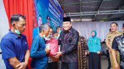 Serap Aspirasi Warga dan Salurkan Bantuan Sembako, Bupati Toha Turun Langsung ke Bayung Lencir